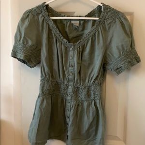 Short sleeve fitted green shirt size XL.